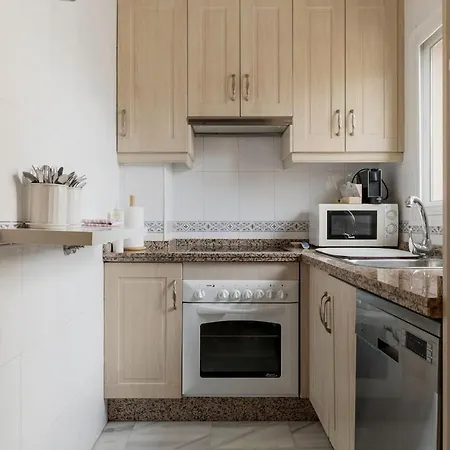 Beautiful 2 Bedroom Flat With Sunny Balcony Apartment Fuengirola